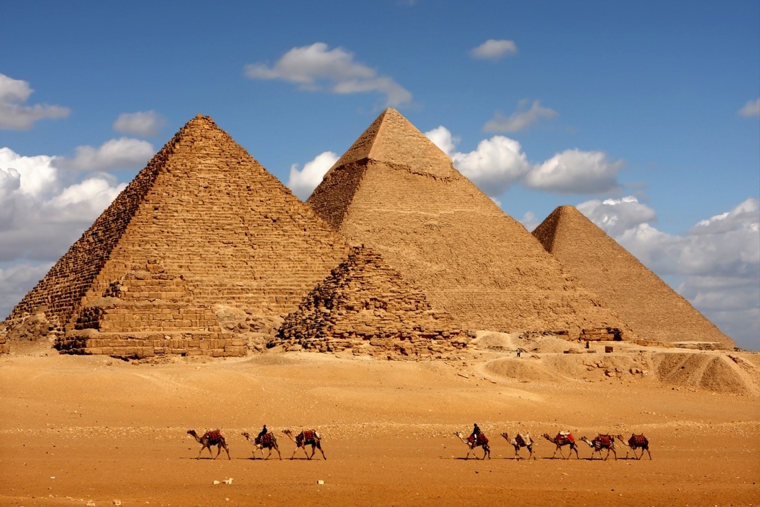 пирамиди в египет
